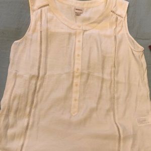 Beautiful casual or dressy tank!